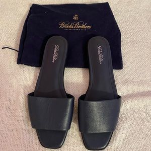 Brooks Brothers Open-Toe Slide Sandals